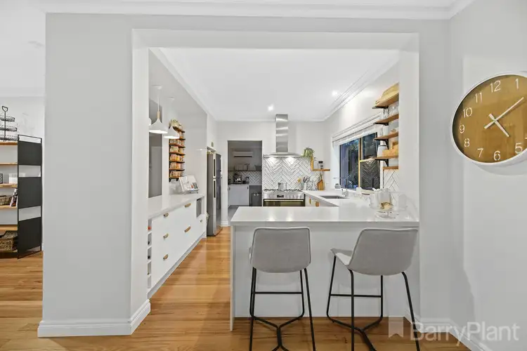 Fifth view of Homely house listing, 8 Elska Court, Warragul VIC 3820