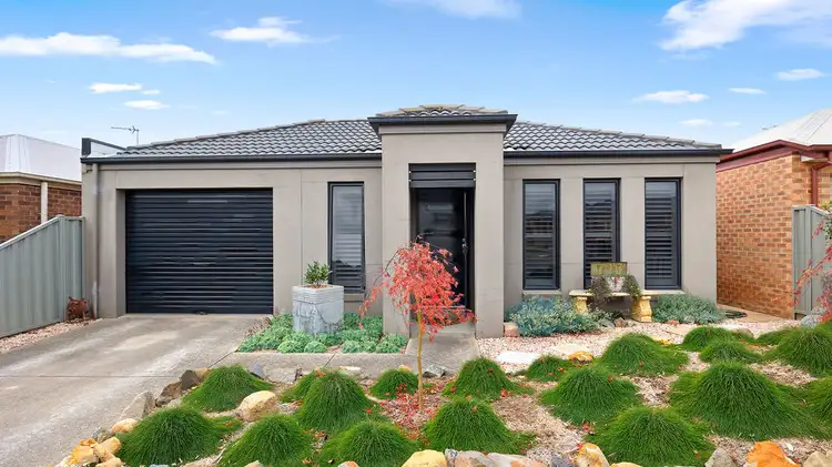 12 Ashwood Gardens, Mitchell Park VIC 3355