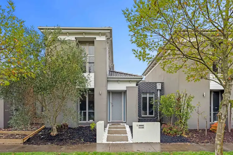Main view of Homely townhouse listing, 11 Willoby Drive, Alfredton VIC 3350