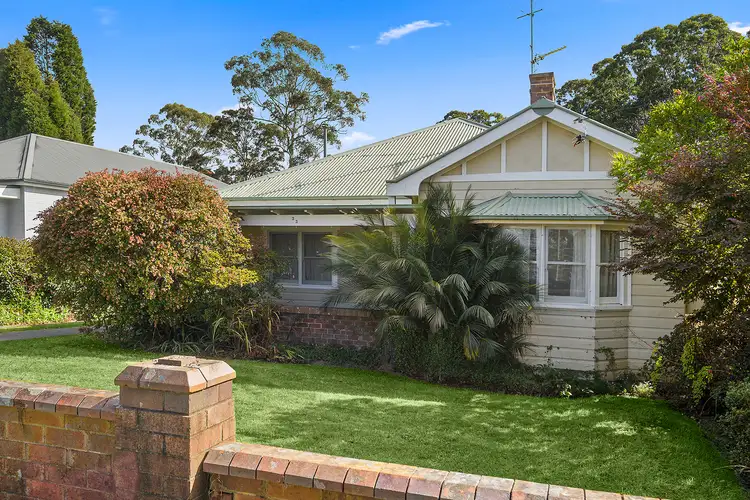 33 Sheffield Road, Bowral NSW 2576
