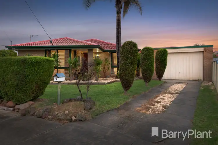 9 Amanda Court, Keysborough VIC 3173