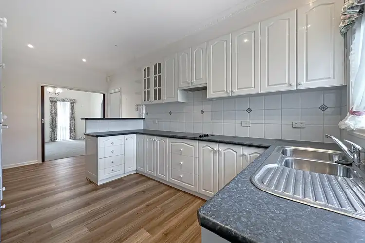 Fourth view of Homely townhouse listing, 3/23 Banksia Street, Warragul VIC 3820