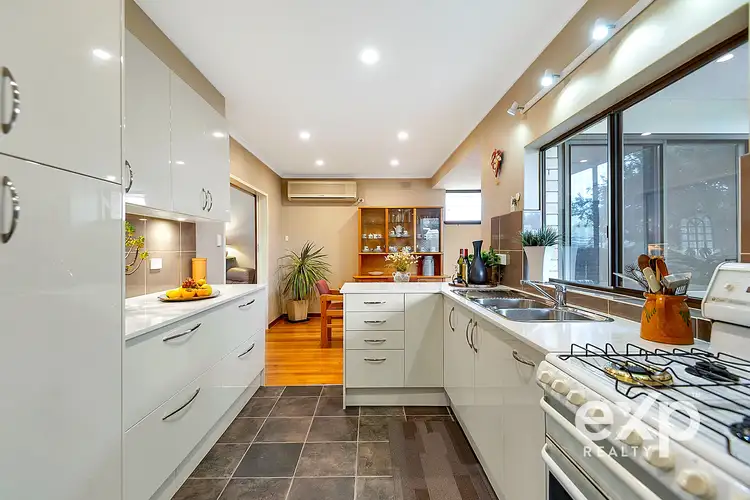 15 Janet Street, Para Vista SA 5093