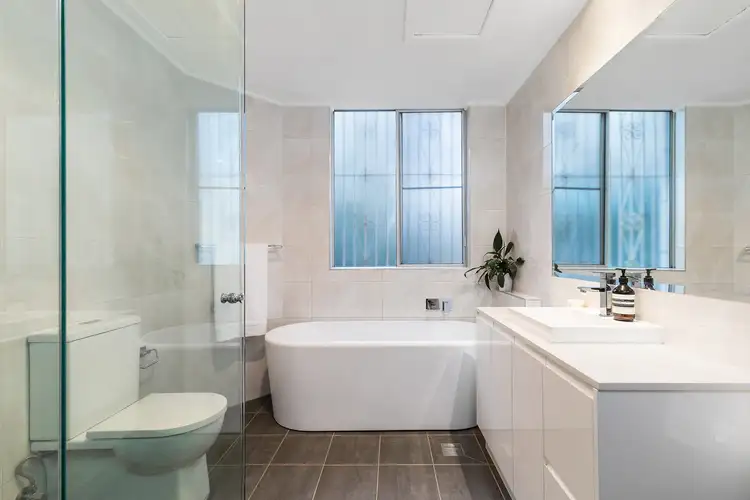 Sixth view of Homely apartment listing, 71/2 Artarmon Road, Willoughby NSW 2068