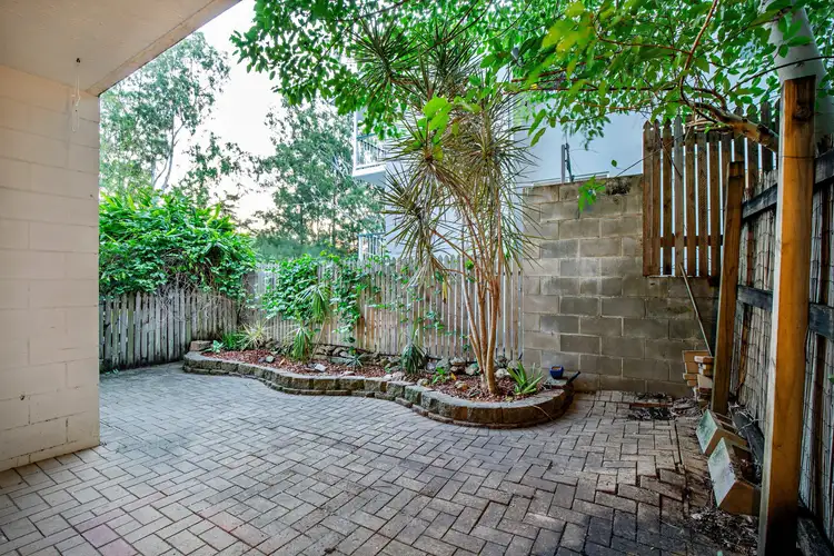 2/14 Island Drive, Cannonvale QLD 4802