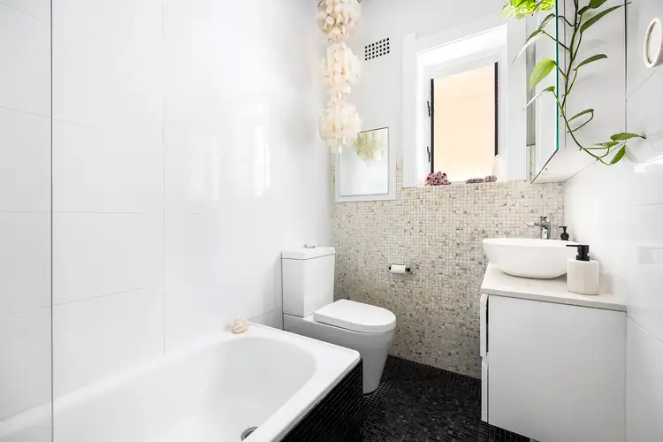 Sixth view of Homely apartment listing, 2/692 Old South Head Road, Rose Bay NSW 2029