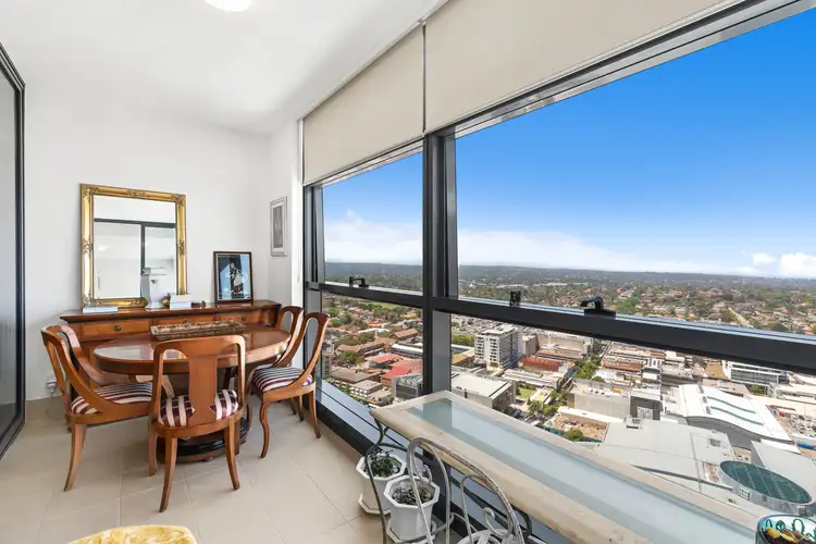 V3105/69 Albert Avenue