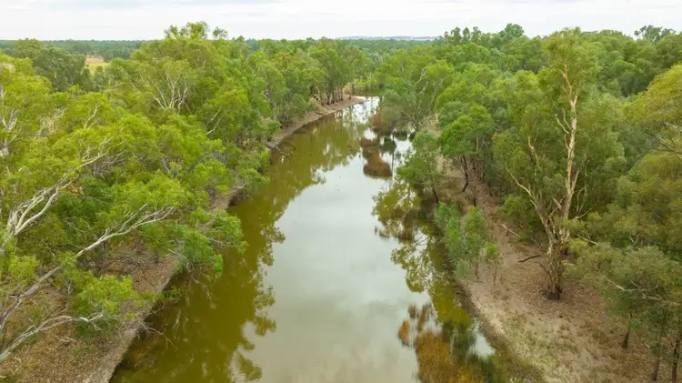 Howlong Bridge Approach Road, Gooramadda VIC 3685