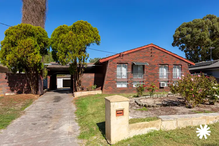 16 Foster Road, Kelmscott WA 6111