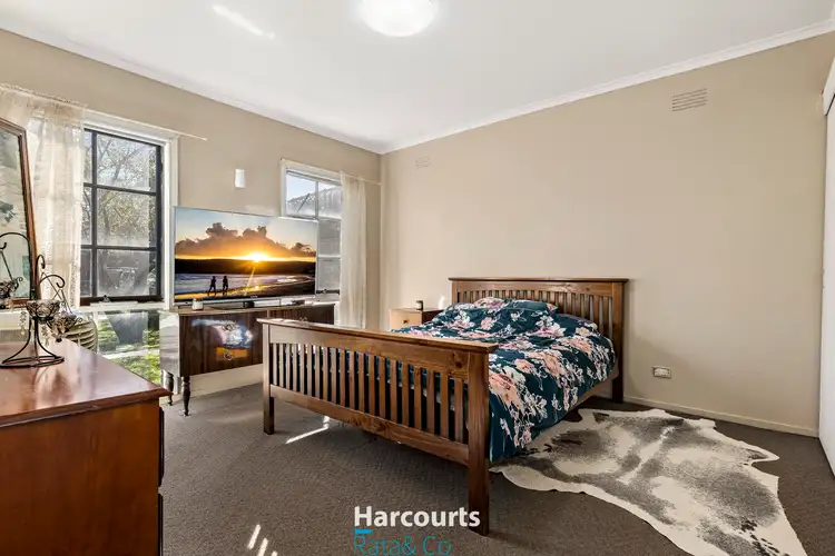 Sixth view of Homely house listing, 5 Uplands Place, Thomastown VIC 3074