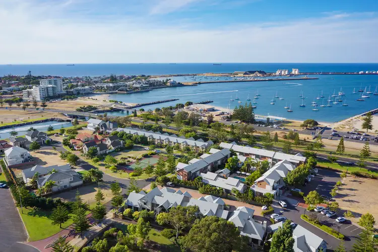 19/14 Lyons Cove, Bunbury WA 6230