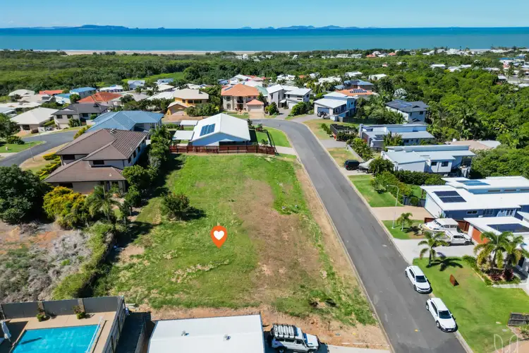 10 Samoa Street, Pacific Heights QLD 4703