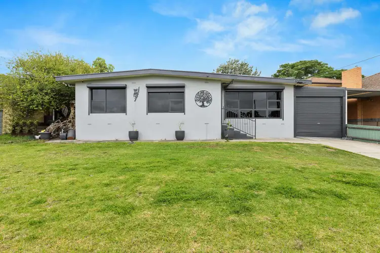 8 Wakefield Avenue, Morphett Vale SA 5162