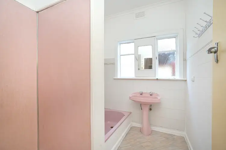 Fifth view of Homely house listing, 35 Leonard Avenue, St Albans VIC 3021