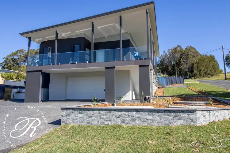 13 Warralong Street, Coomba Park NSW 2428
