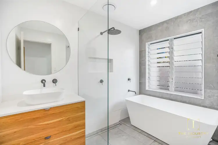 Sixth view of Homely house listing, 10 Lookout Terrace, Trinity Beach QLD 4879