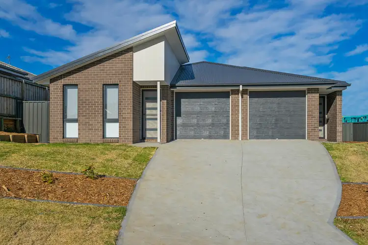 1/4 Quince Street, Gillieston Heights NSW 2321