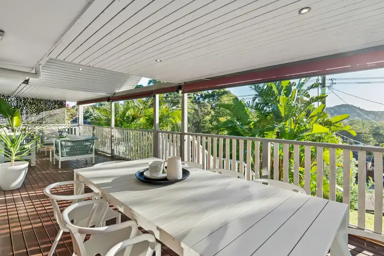 25 Broadwater Drive, Saratoga NSW 2251