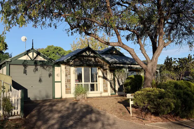 7 Mulberry Court