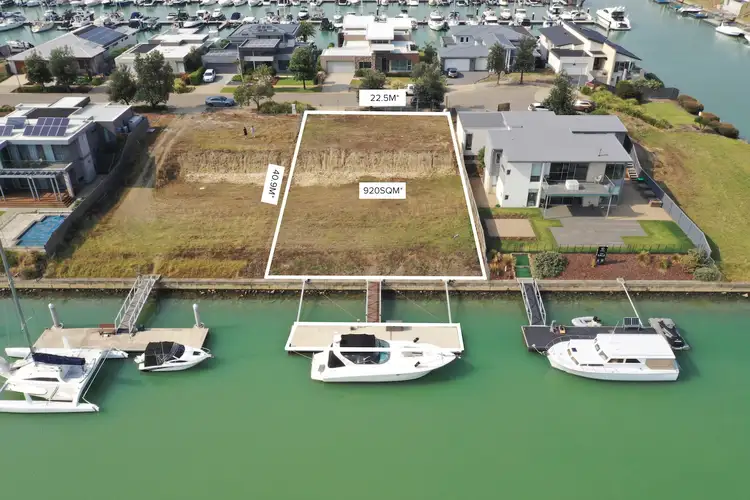 18 Helsal Point, Safety Beach VIC 3936