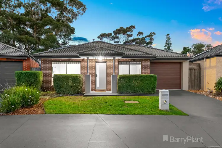 30/3 Manor View, Pakenham VIC 3810