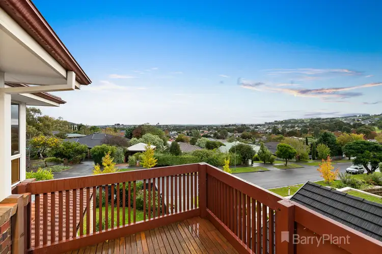 49 Lawrence Drive, Berwick VIC 3806