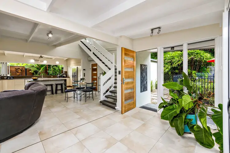 6 Lorikeet Street, Freshwater QLD 4870