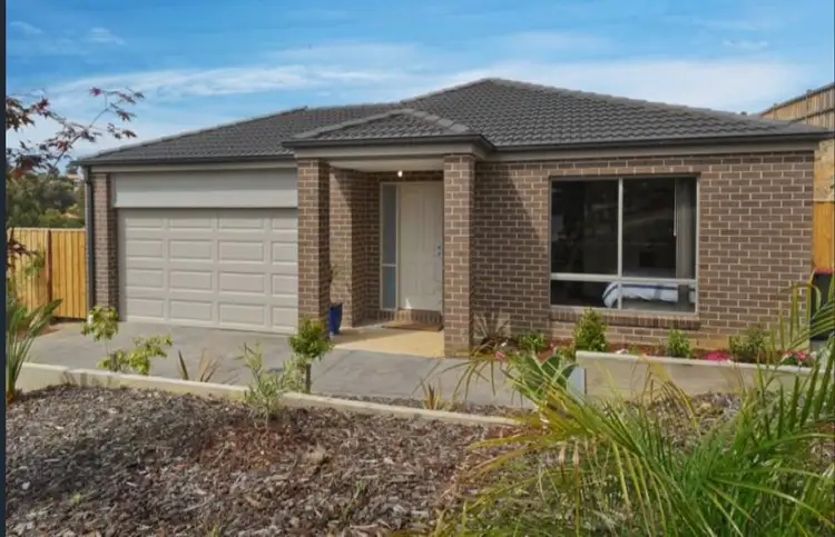 2 Woodley Court