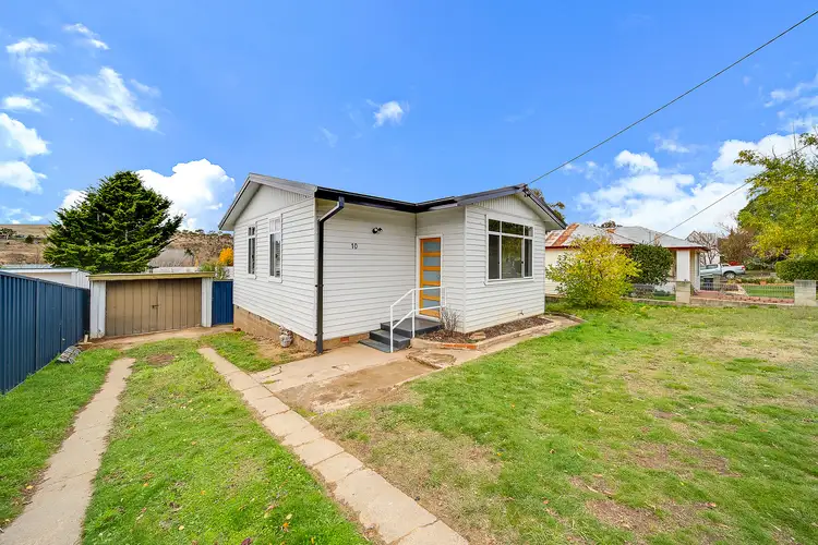 10 Norman Dykes Avenue, Cooma NSW 2630