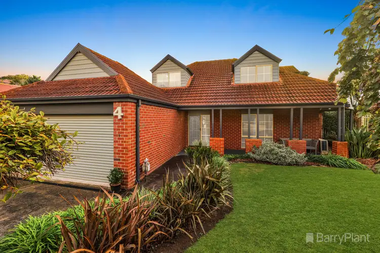 4 Geraldine Close, Kilsyth South VIC 3137