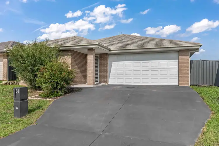 31 Undercliff Street, Cliftleigh NSW 2321