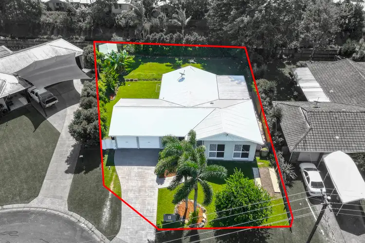 10 Jadana Close, Mooroobool QLD 4870