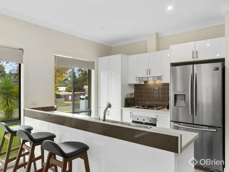 Fourth view of Homely townhouse listing, 1/118 Mount View Parade, Croydon VIC 3136