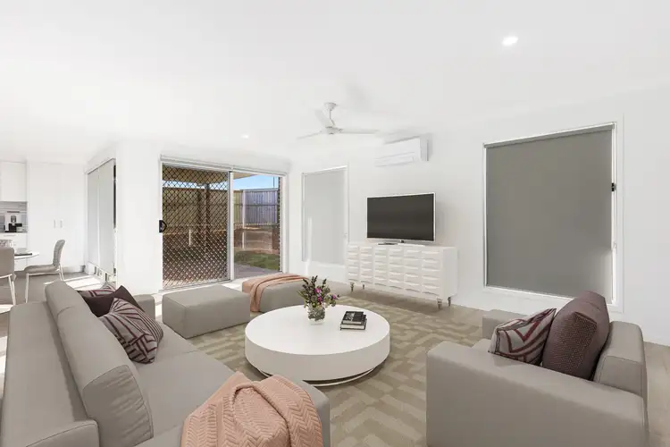 2/21 Abode Way, Kawungan QLD 4655
