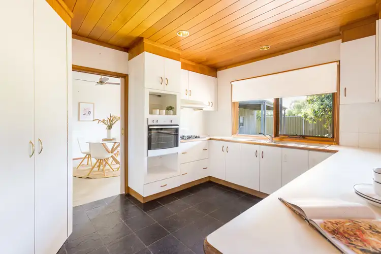 Sixth view of Homely house listing, 5 Massey Close, Mildura VIC 3500