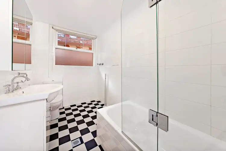 Sixth view of Homely apartment listing, 5/2 Clifford Street, Mosman NSW 2088