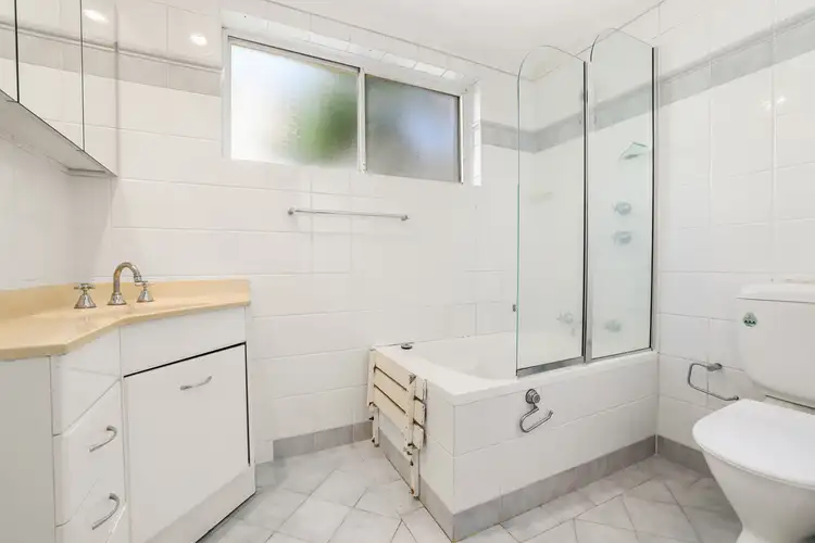 Fifth view of Homely apartment listing, 2/11 Fielding Street, Collaroy NSW 2097