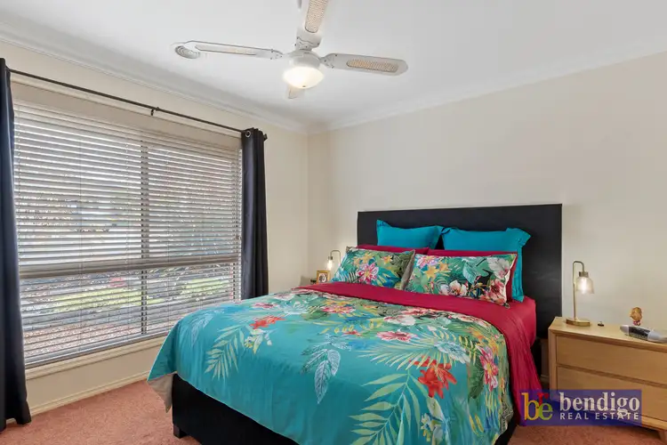 Sixth view of Homely house listing, 8 Alpina Place, Kangaroo Flat VIC 3555