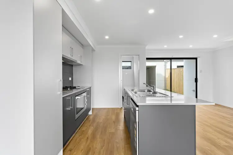 Fifth view of Homely townhouse listing, 9 Filwood Lane, Wollert VIC 3750