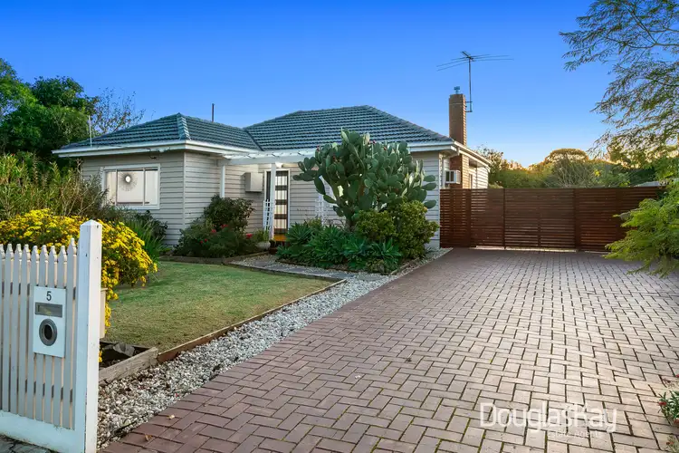 5 Berry Street, Sunshine North VIC 3020
