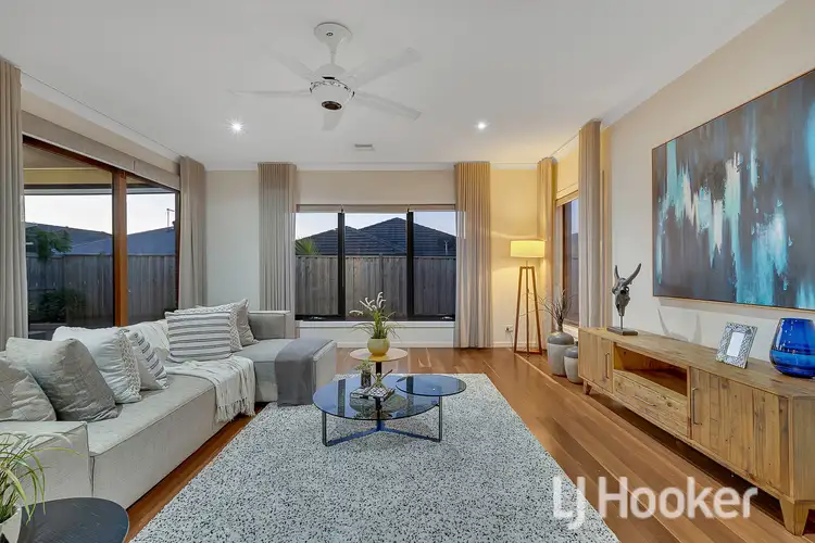 Fifth view of Homely house listing, 35 Newbridge Boulevard, Clyde North VIC 3978