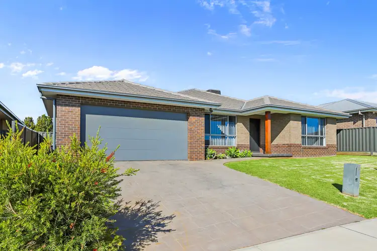 Second view of Homely house listing, 118 Verdelho Drive, Tamworth NSW 2340