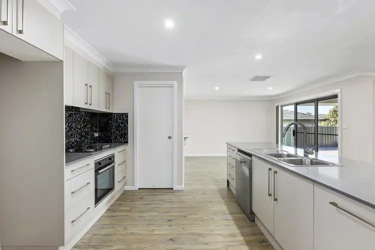Third view of Homely house listing, 118 Verdelho Drive, Tamworth NSW 2340