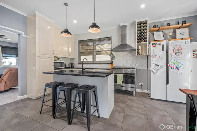 Fifth view of Homely house listing, 8 Bennett Court, Wangaratta VIC 3677