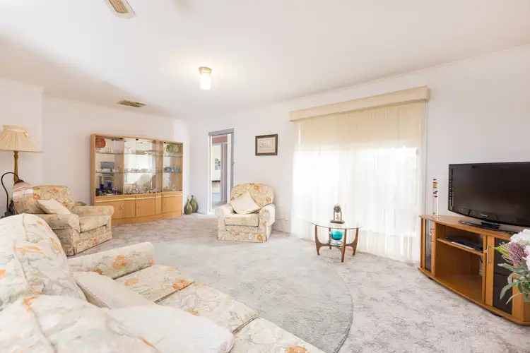 Second view of Homely house listing, 7 Fawkner Court, Mildura VIC 3500