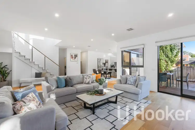 6 Carool Road, Ashburton VIC 3147