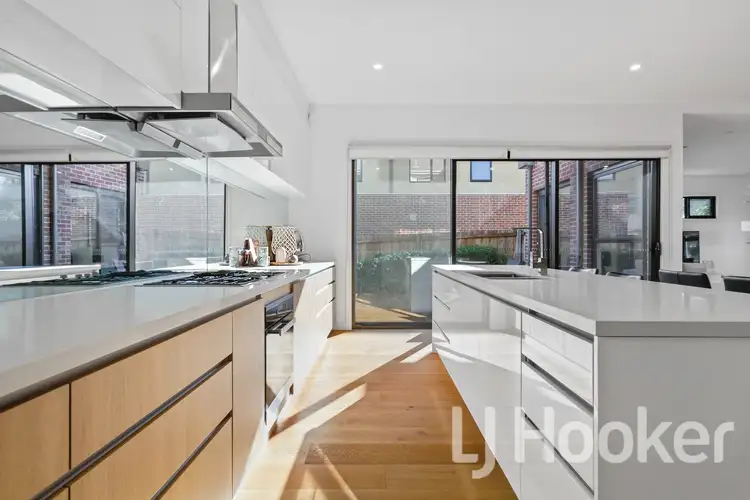Fifth view of Homely townhouse listing, 6 Carool Road, Ashburton VIC 3147