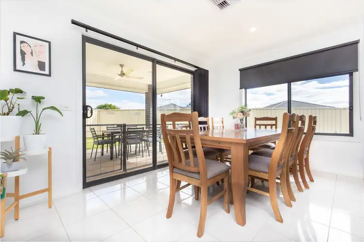 Fifth view of Homely house listing, 2/13 Shiraz Court, Mildura VIC 3500