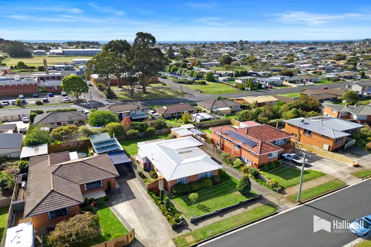 Second view of Homely house listing, 8 Willow Avenue, Devonport TAS 7310