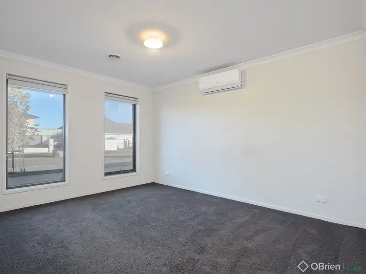 Fourth view of Homely house listing, 8 Paramount Drive, Warragul VIC 3820